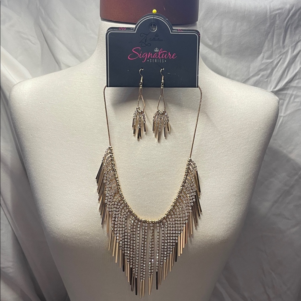 Paparazzi Zi Collection The Amber. Gold and Silver Necklace and Earring Set